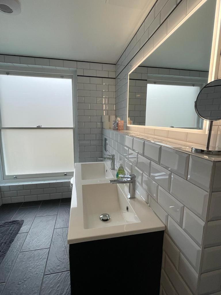 Luxury Apartment In Belsize Park London Bagian luar foto